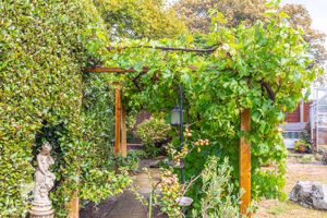 Photo 32- click for photo gallery